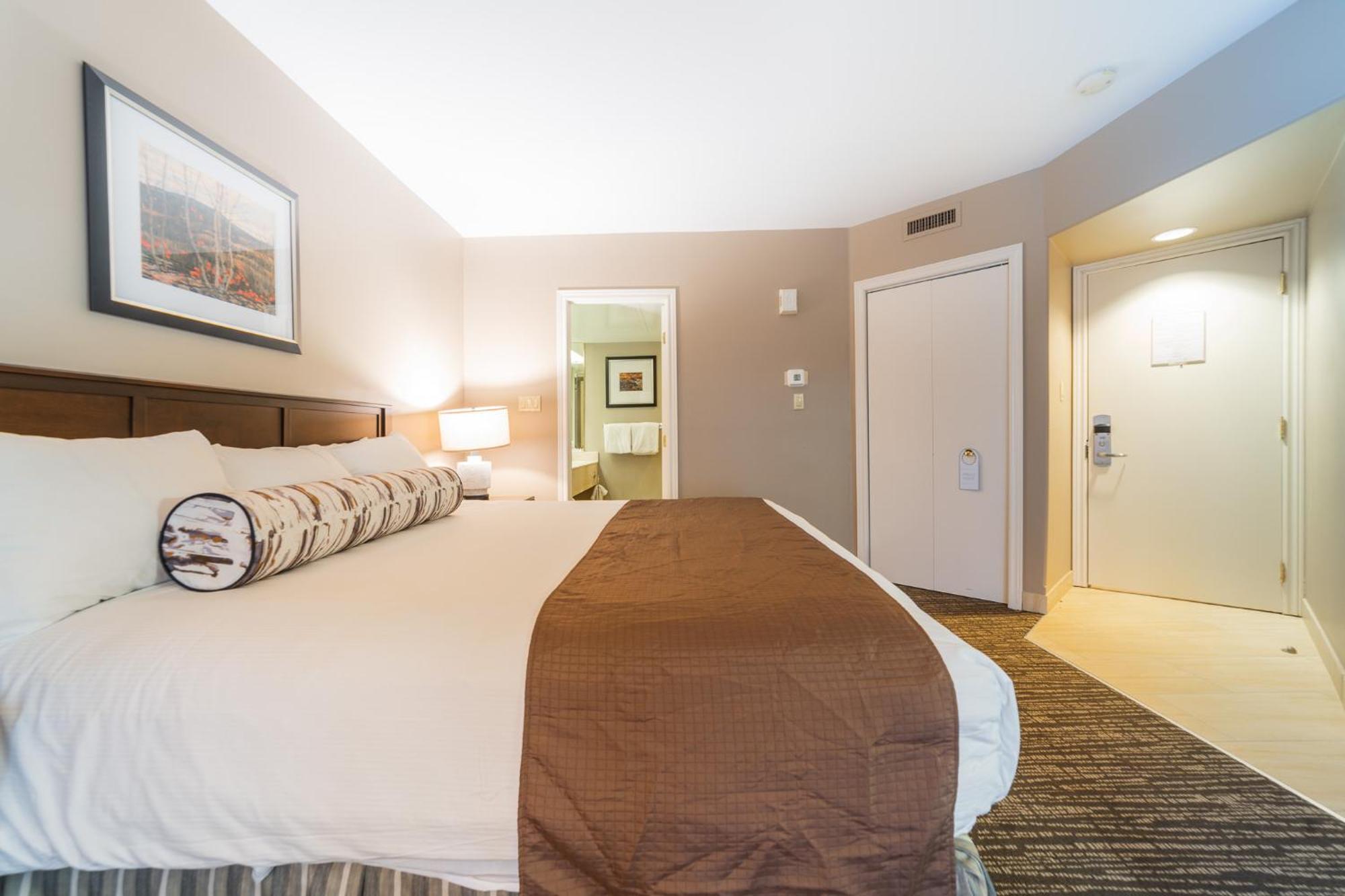 Horseshoe Valley Suites - The Azure Shanty Bay Exterior photo
